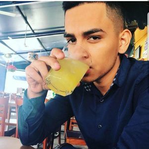 Meet your Posher, Alexis